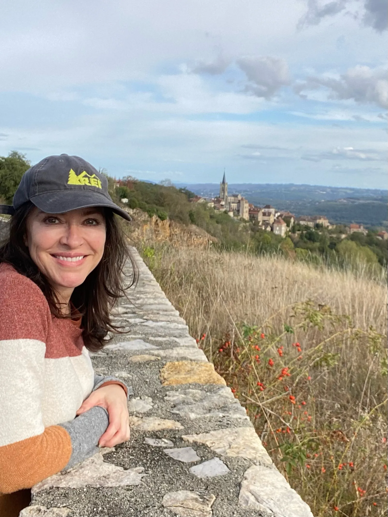 Your hiking guide in the Dordogne countryside Meghan, hiking guide rural France